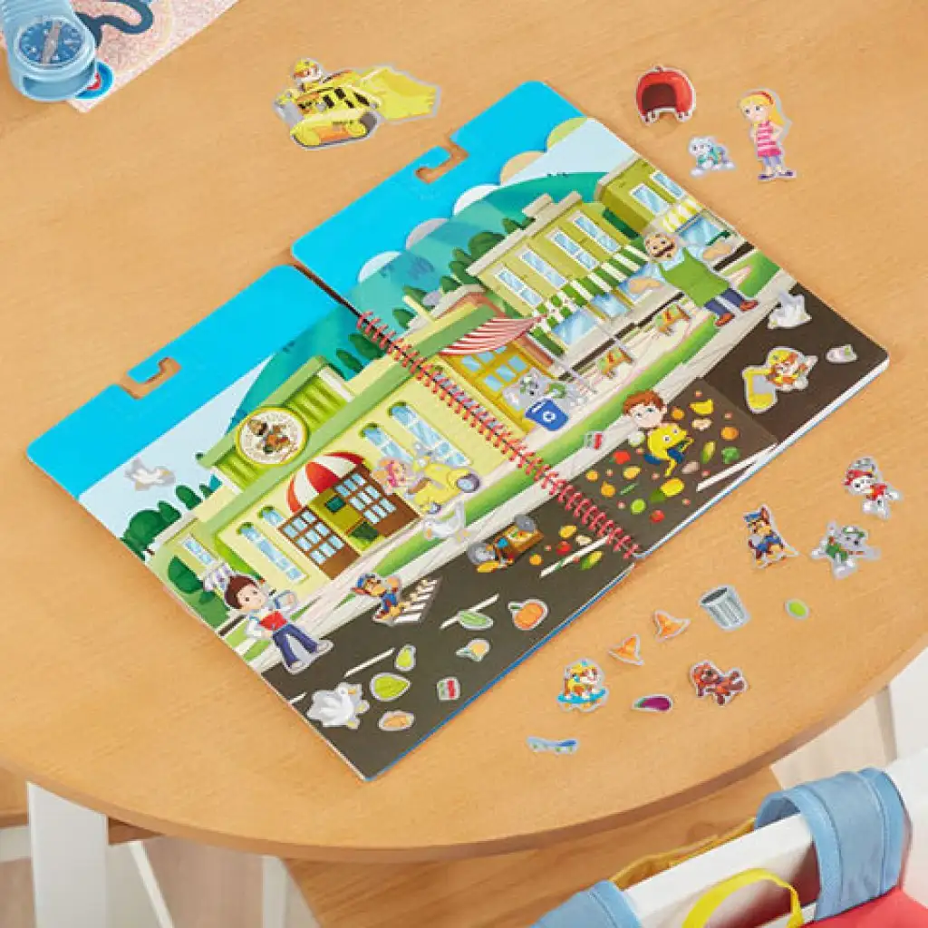 Melissa & Doug: Mancs őrjárat Kaland-öböl újrahasználható matricás füzet kép 3
