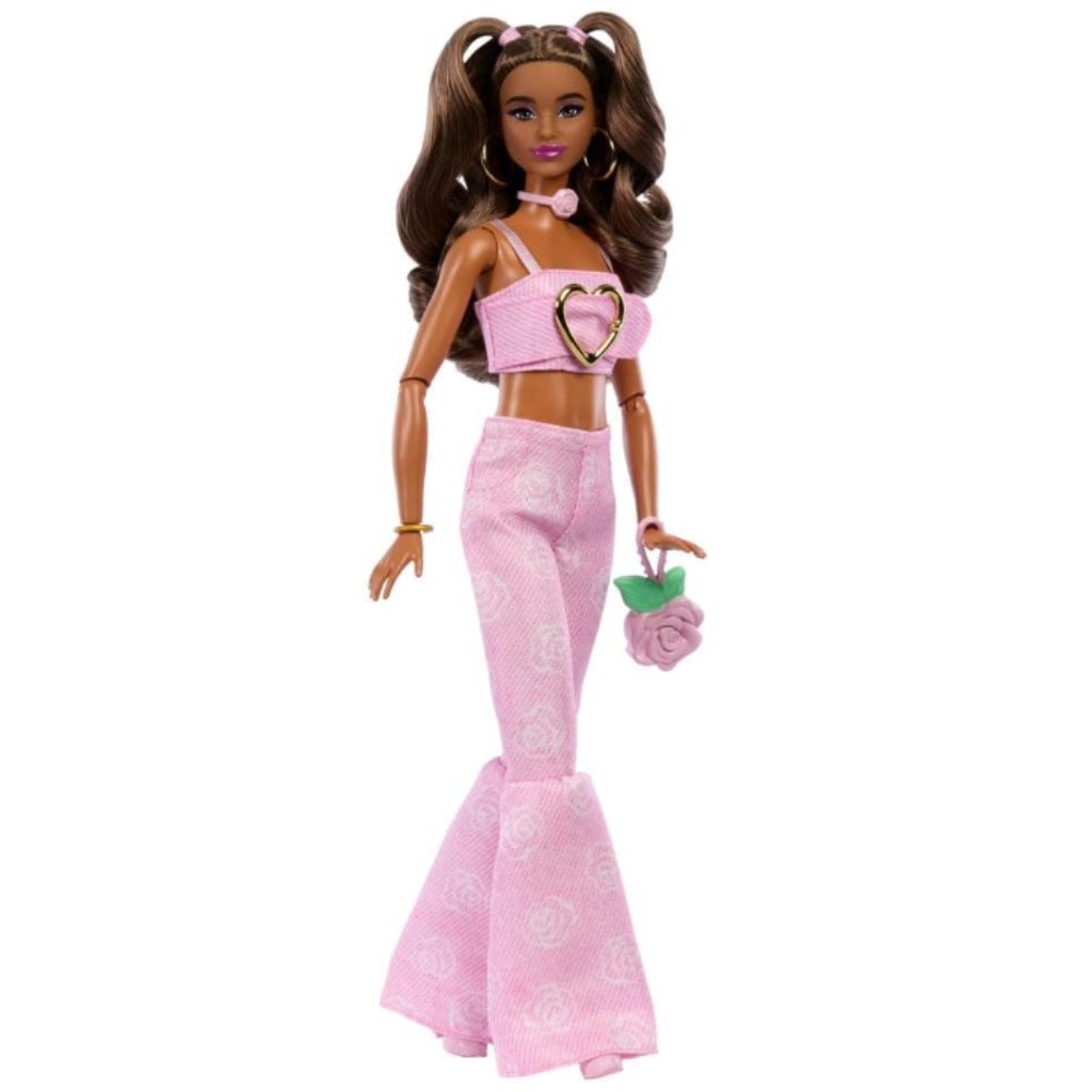 Barbie: Trendi barátnők baba rózsamintás ruhaszettben - Mattel kép 2