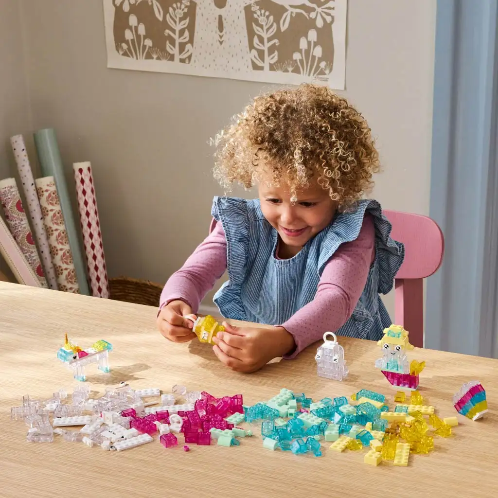 LEGO® Classic: Átlátszó bűvös kockák (11040) kép 4