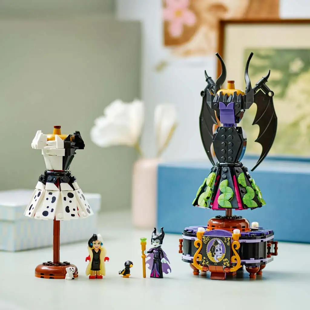 LEGO® Disney: Demóna és Szörnyella de Frász ruhái (43262) kép 5