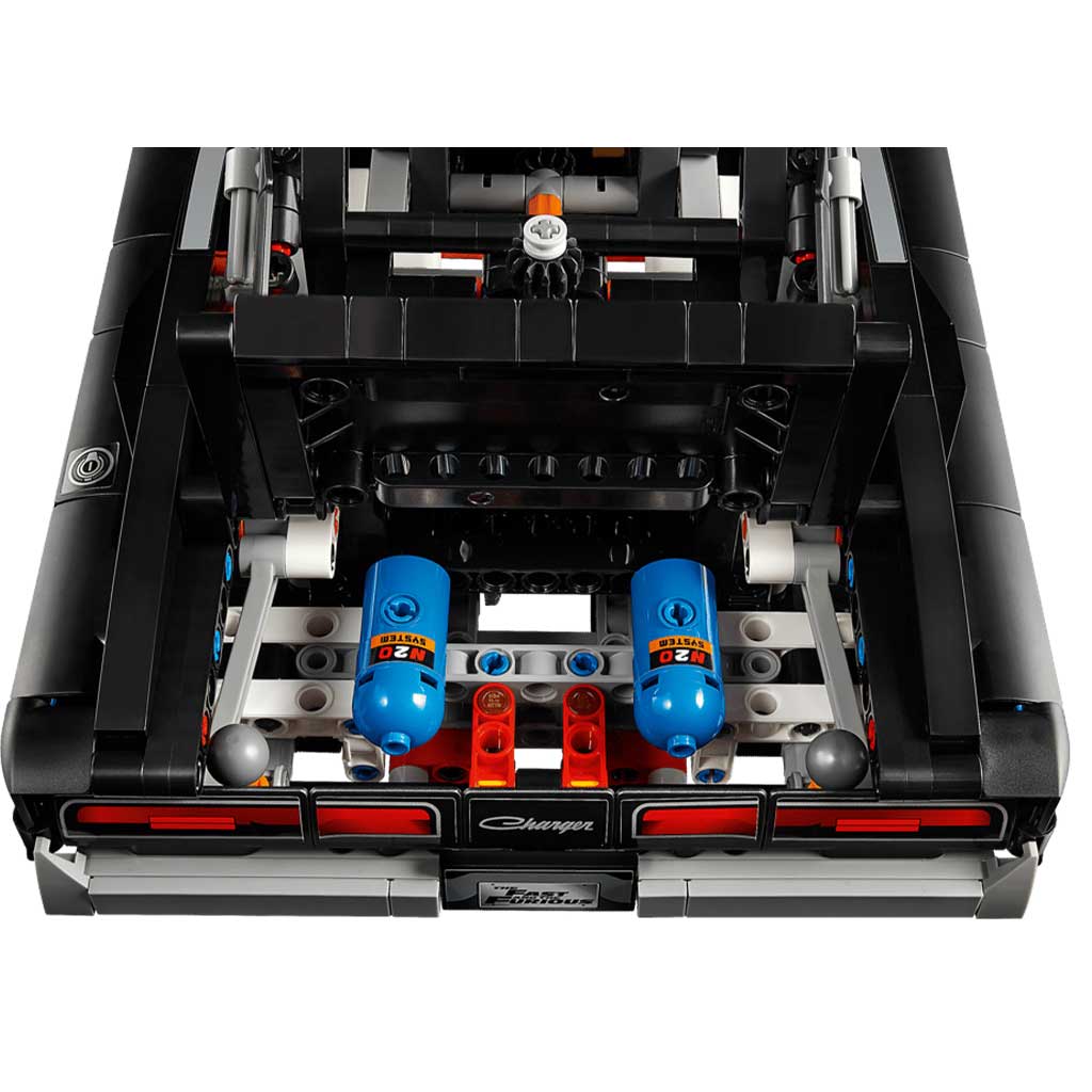 LEGO® Technic: Fast and Furious Dodge Charger R/T autó (42231) kép 4