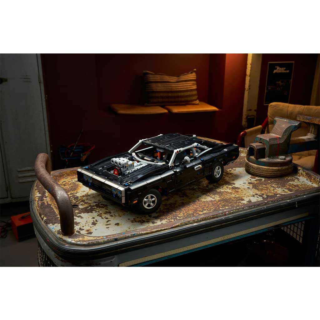 LEGO® Technic: Fast and Furious Dodge Charger R/T autó (42231) kép 8