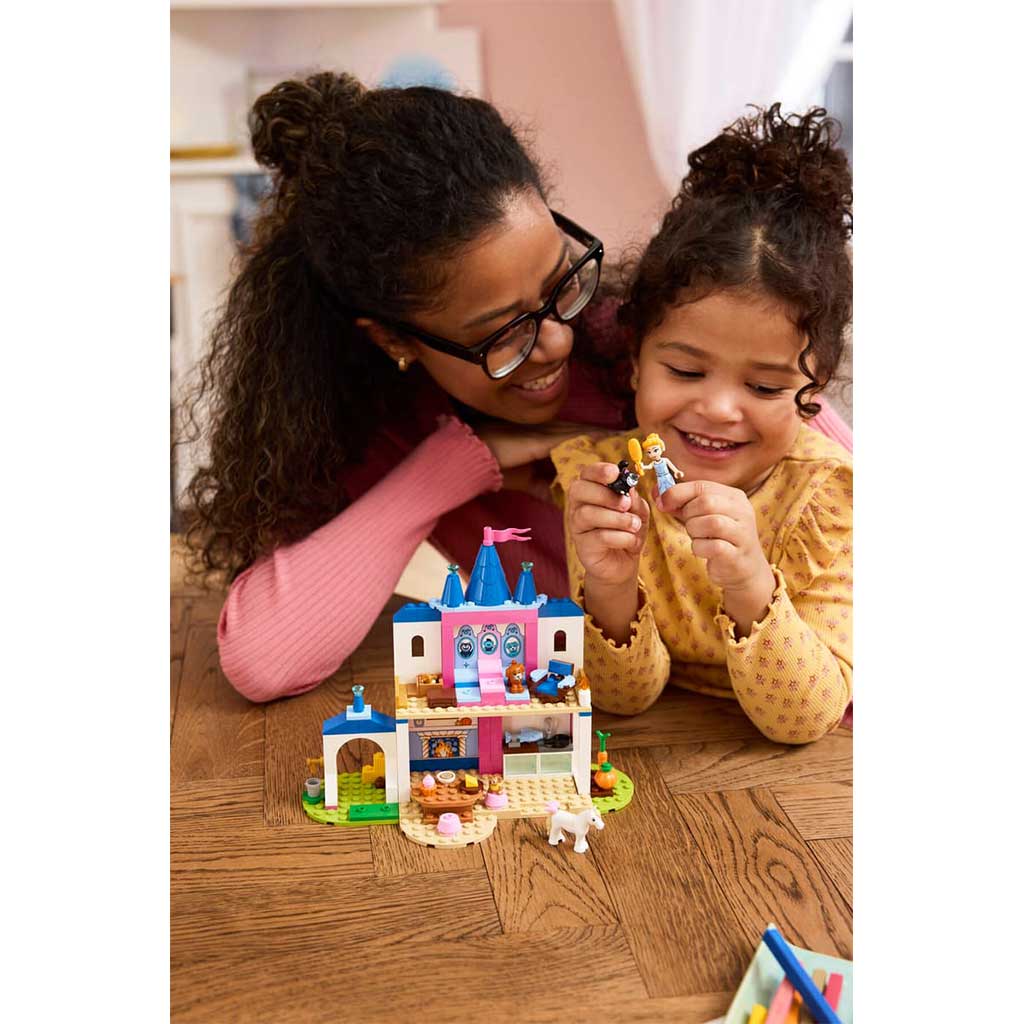 LEGO® Disney™: Hamupipőke kastélya és állatbarátai (43283) kép 5