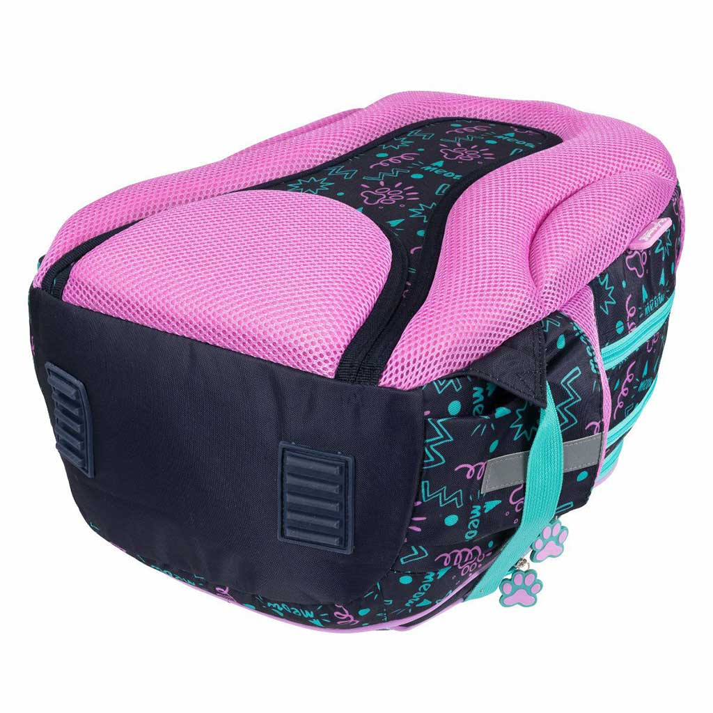 MLF Kitty Party cica mintás 4 rekeszes iskolatáska, hátizsák BPL58 40x29x19 cm kép 3