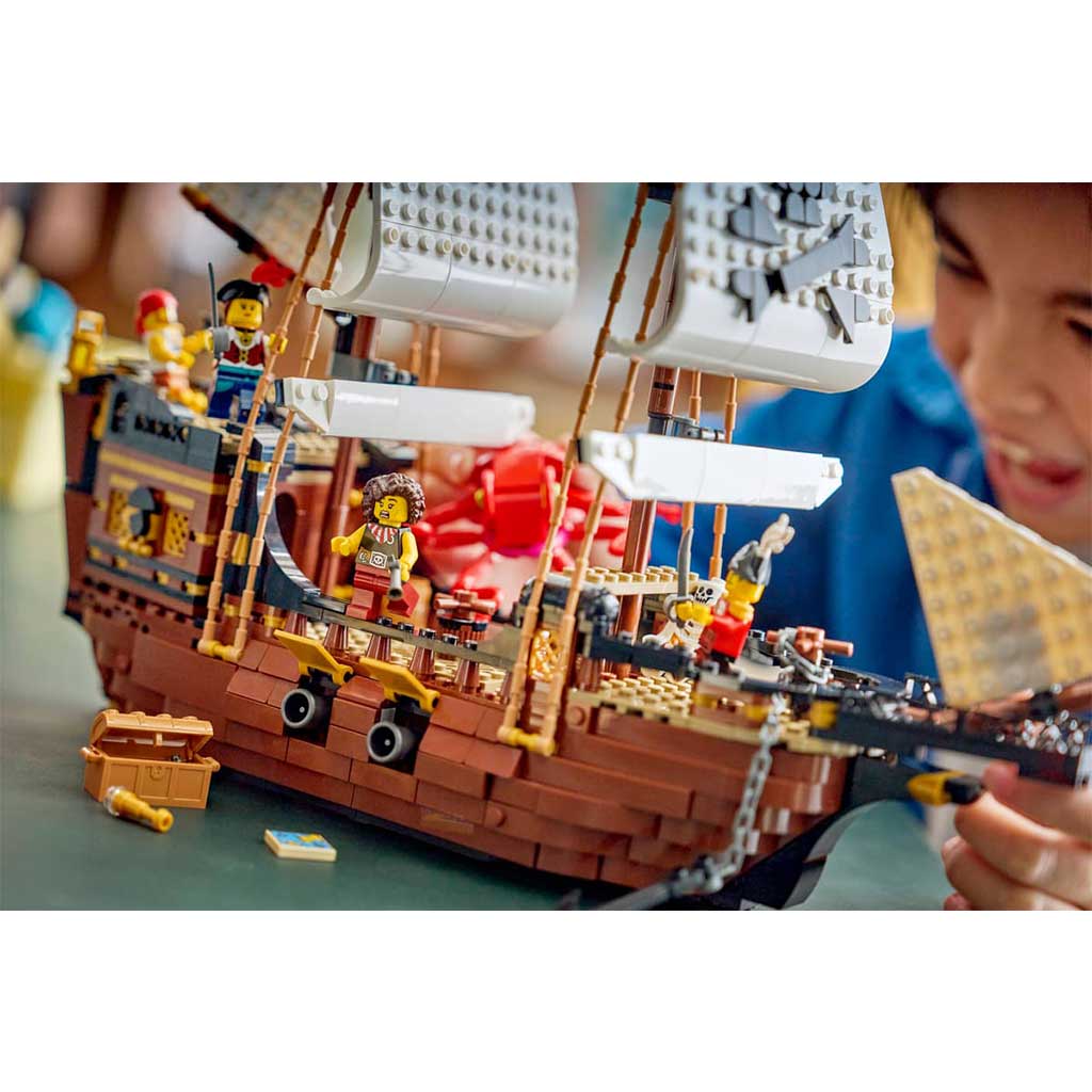 LEGO® Creator: Ikonikus kalózhajó (31387) kép 8