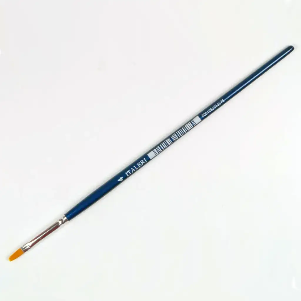 Italeri 4-es méretű lapos fejű szintetikus ecset 1db kép 1