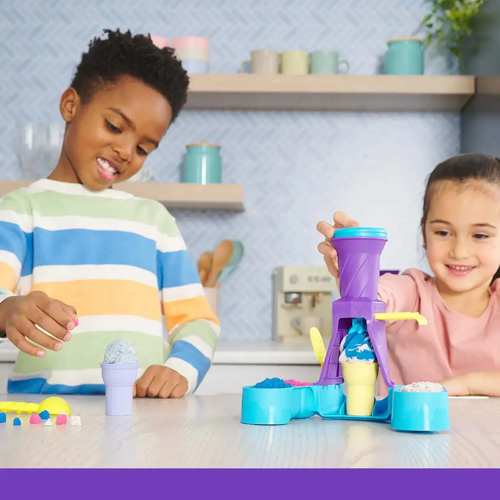 Kinetic Sand: Fagyikészítő homokgyurmás játékszett 396g - Spin Master kép 3