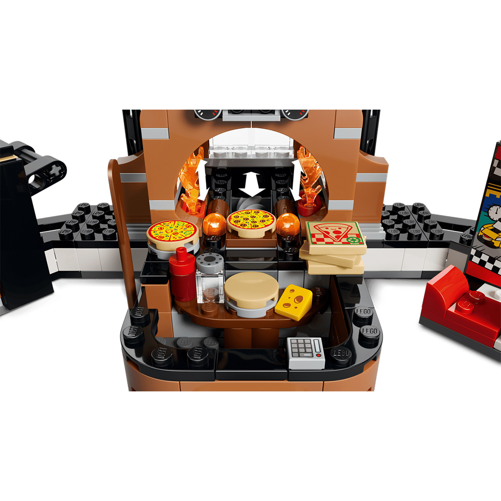 LEGO® City: Pizzéria kiszállító járművekkel (60496) kép 6