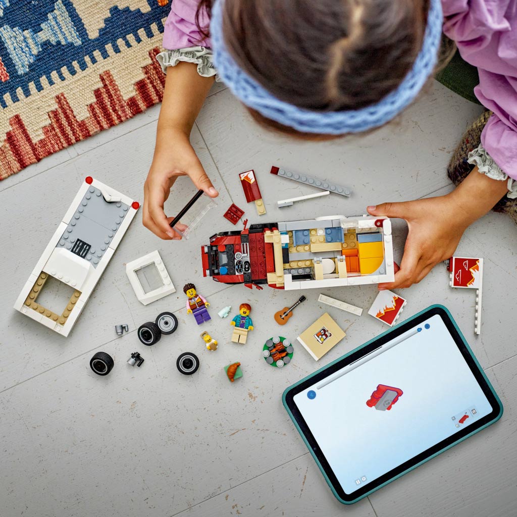 LEGO® City: Lakóautó a kalandos nyaraláshoz (60454) kép 4