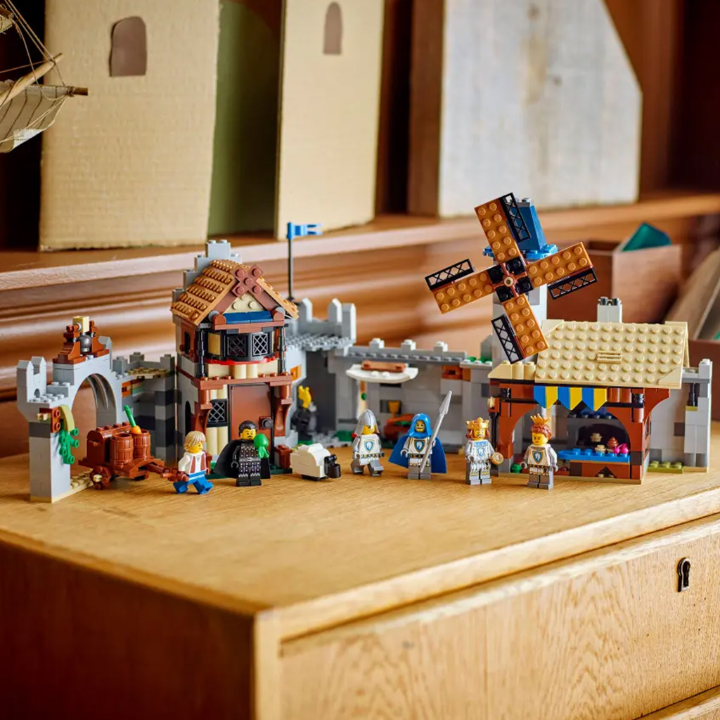 LEGO® Creator: Középkori lovagi vár (31168) kép 7