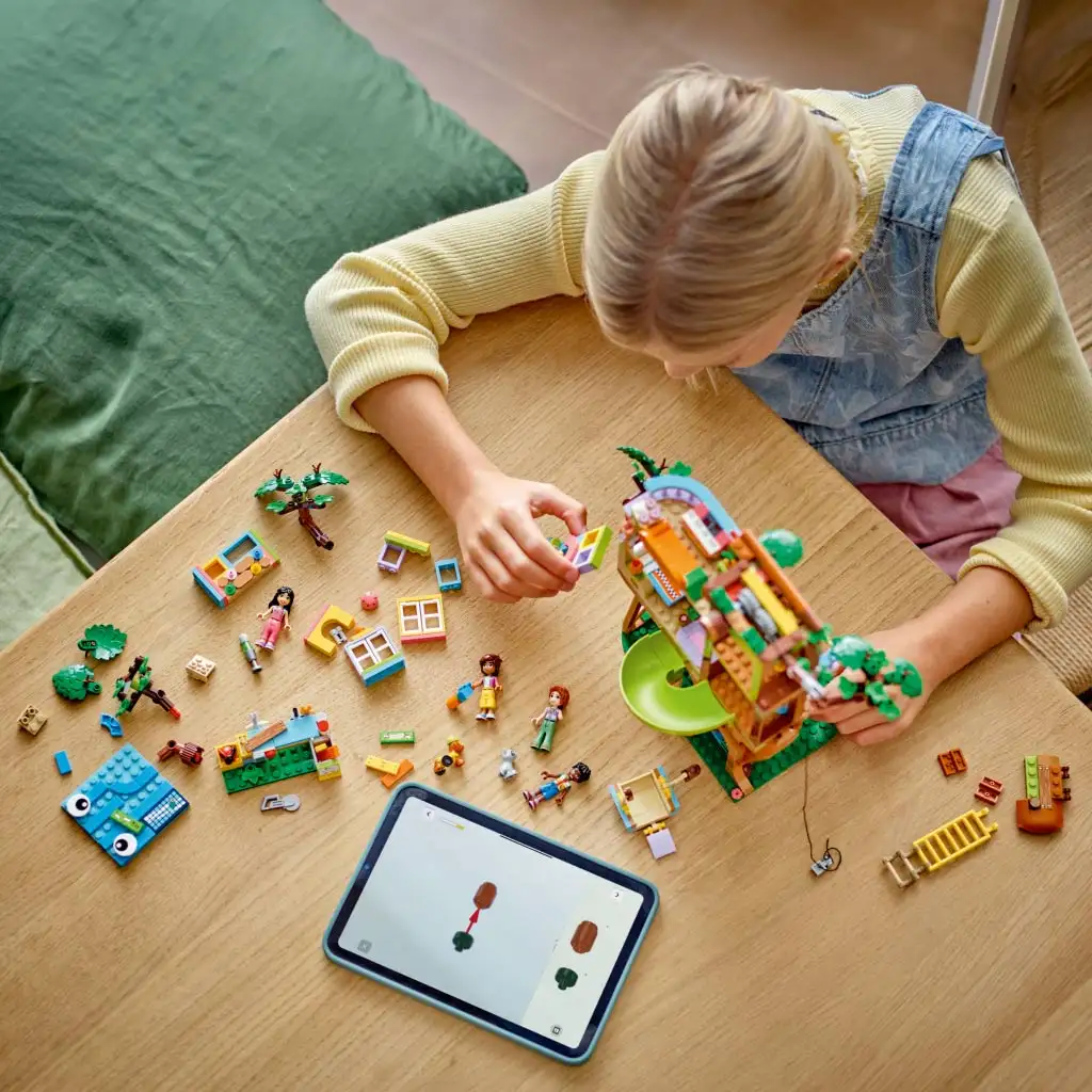 LEGO® Friends: Barátság lombház találkahely (42652) kép 4