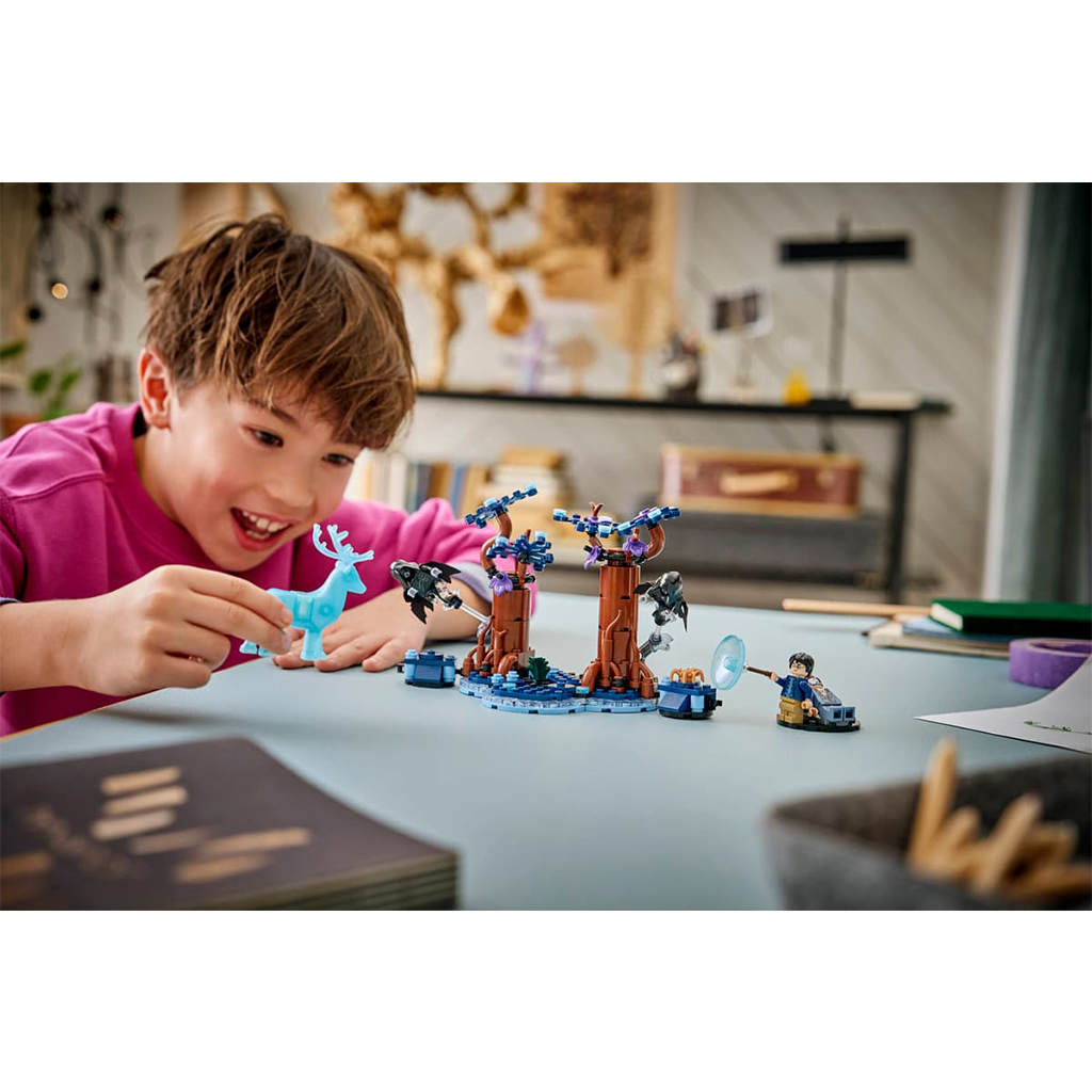 LEGO® Harry Potter™: A Tiltott Rengeteg: Expecto Patronum (76475) kép 5
