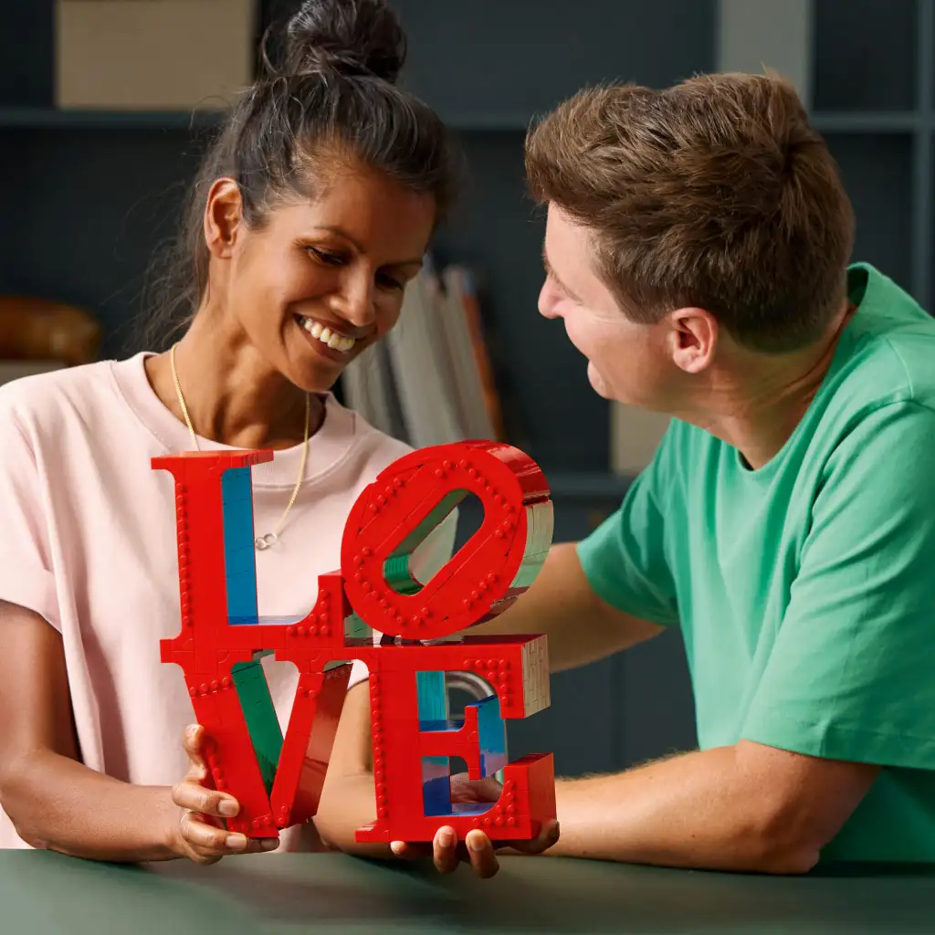 LEGO® ART: LOVE dekorációs felirat (31214) kép 3