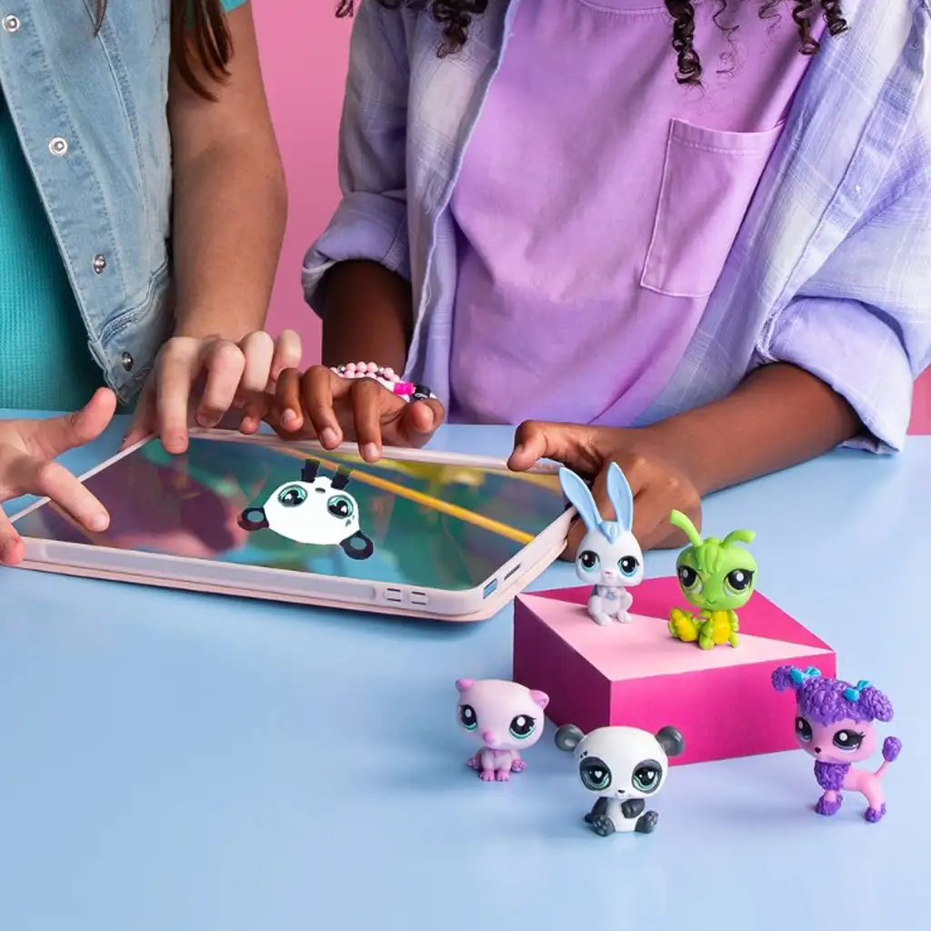 Little Pet Shop: Pet Pals meglepetés figura kiegészítőkkel 1db kép 2