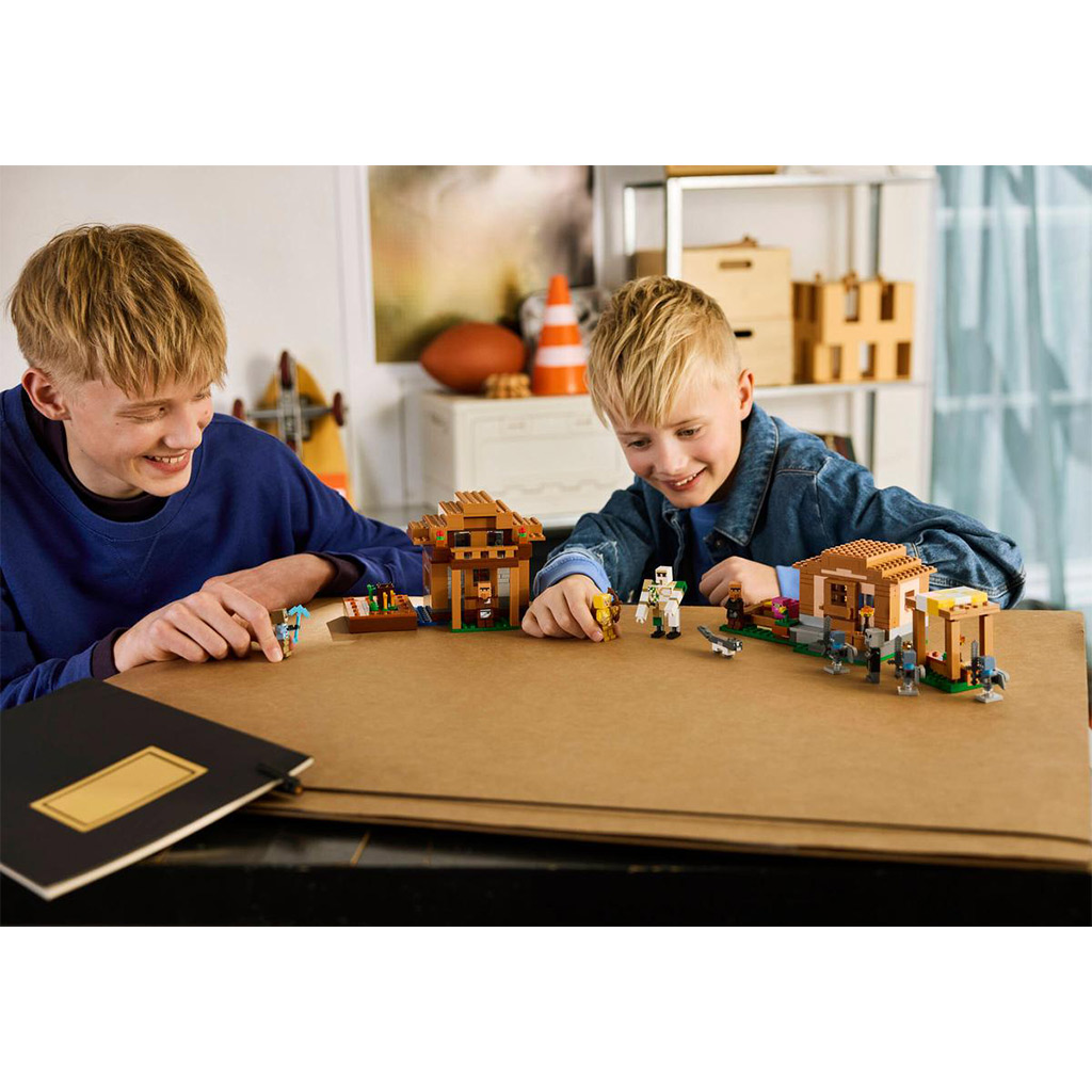 LEGO® Minecraft: Idézőtámadás a faluban (21596) kép 9