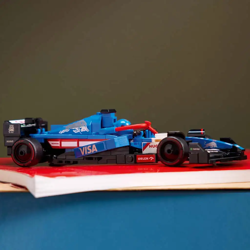LEGO® Speed Champions: Visa Cash App RB VCARB 01 F1® versenyautó (77246) kép 3