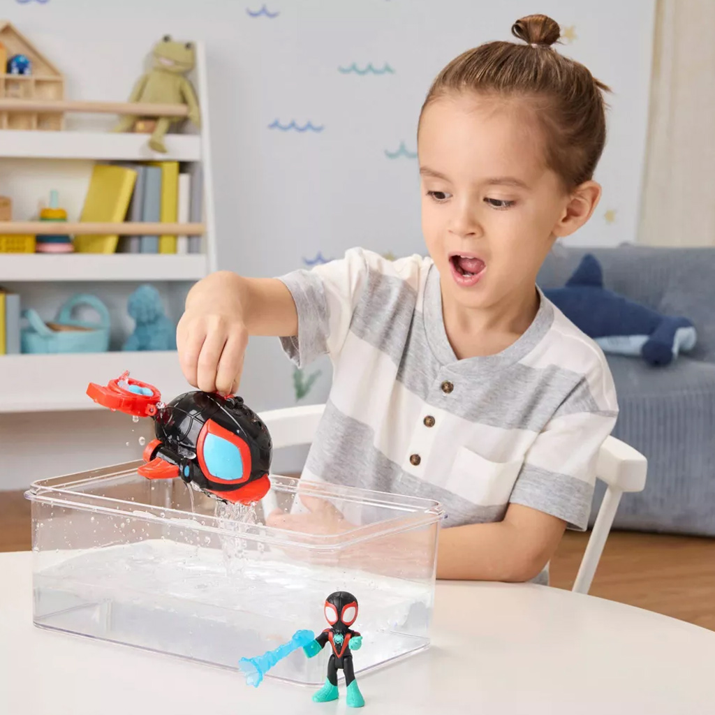 Spidey and His Amazing Friends: Waterwebs figurák és színváltós járművek - Spin Dolphin - Hasbro kép 4