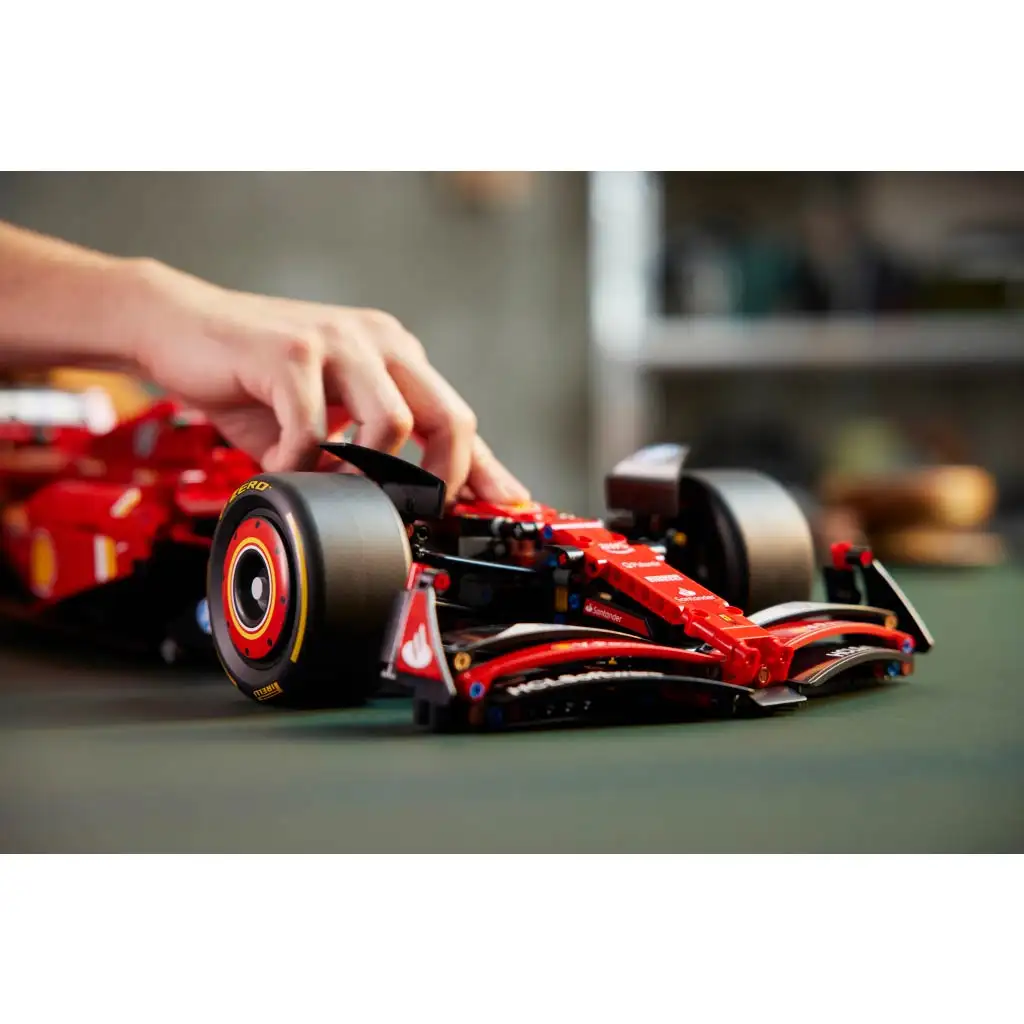 LEGO® Technic: Ferrari SF-24 F1 autó (42207) kép 4