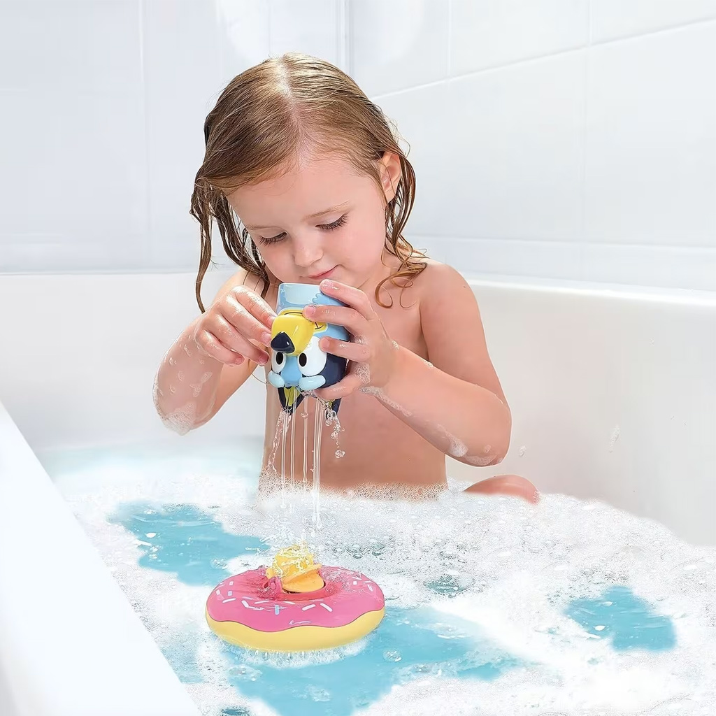 Tomy Toomies: Úszógumis Bluey fürdőjáték kép 2